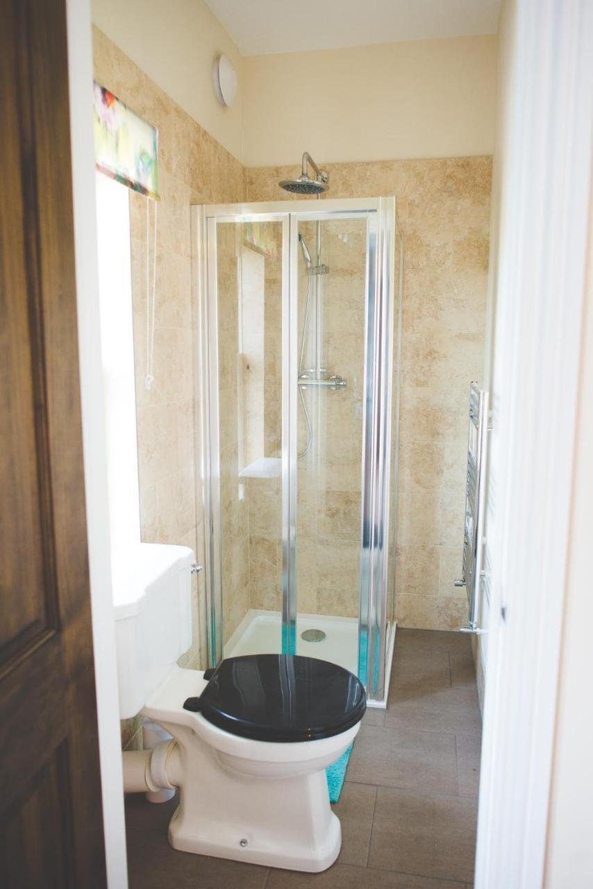Glencoe Villa Guesthouse Featherstone エクステリア 写真
